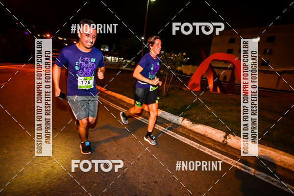 Buy your photos of the eventItu Night Run on Fotop