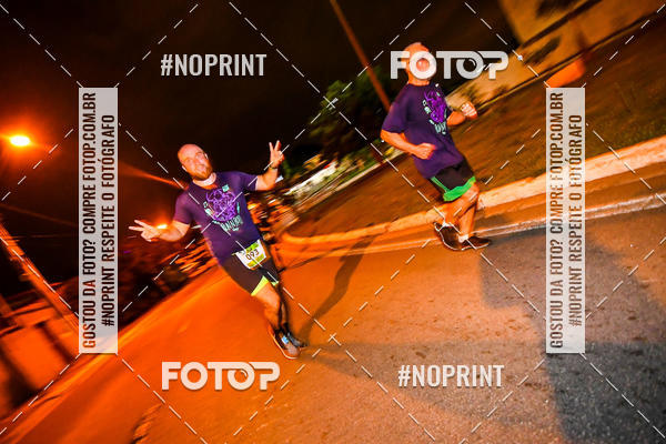 Buy your photos of the eventItu Night Run on Fotop
