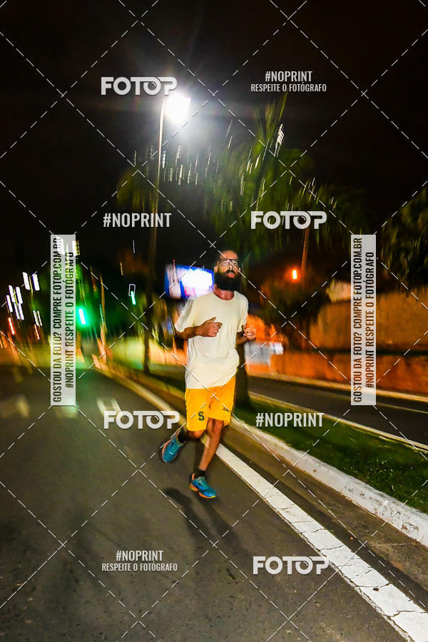 Buy your photos of the eventItu Night Run on Fotop