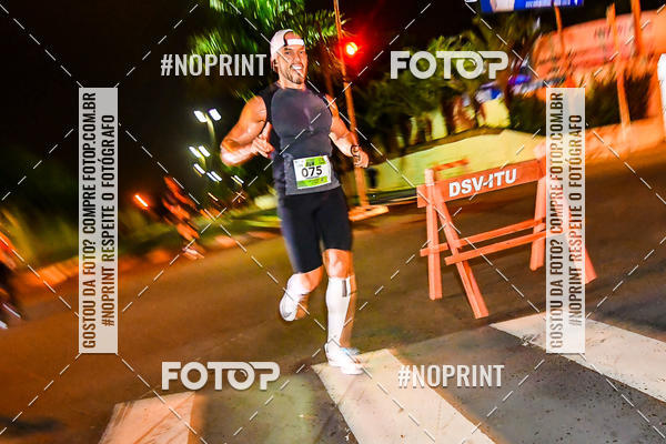 Buy your photos of the eventItu Night Run on Fotop