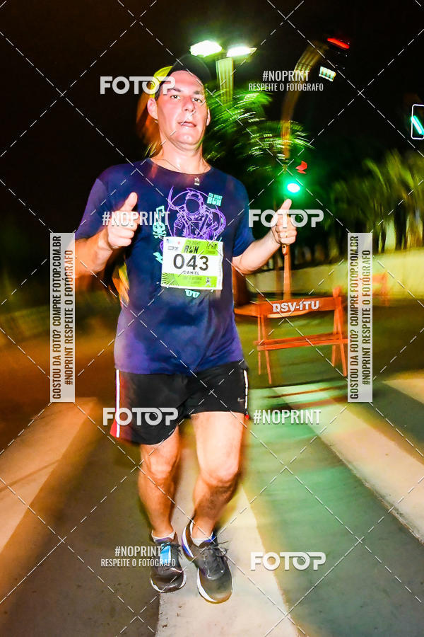 Buy your photos of the eventItu Night Run on Fotop