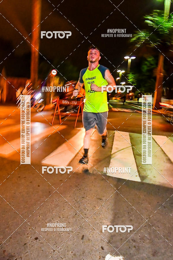 Buy your photos of the eventItu Night Run on Fotop