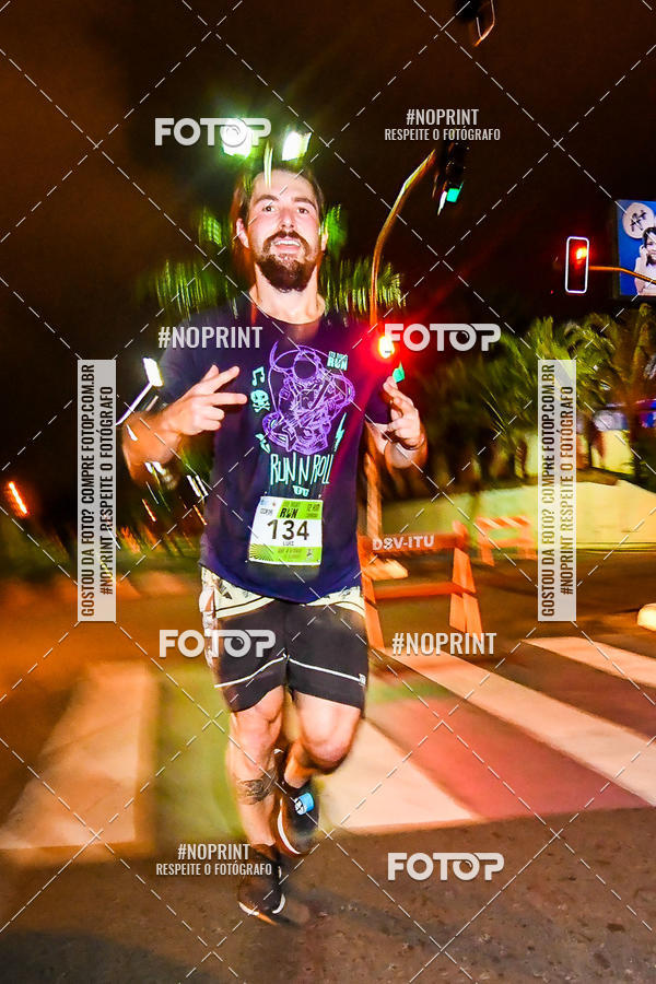 Buy your photos of the eventItu Night Run on Fotop