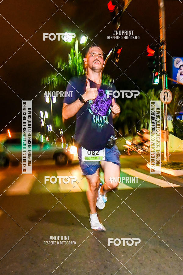 Buy your photos of the eventItu Night Run on Fotop