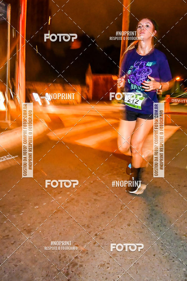 Buy your photos of the eventItu Night Run on Fotop