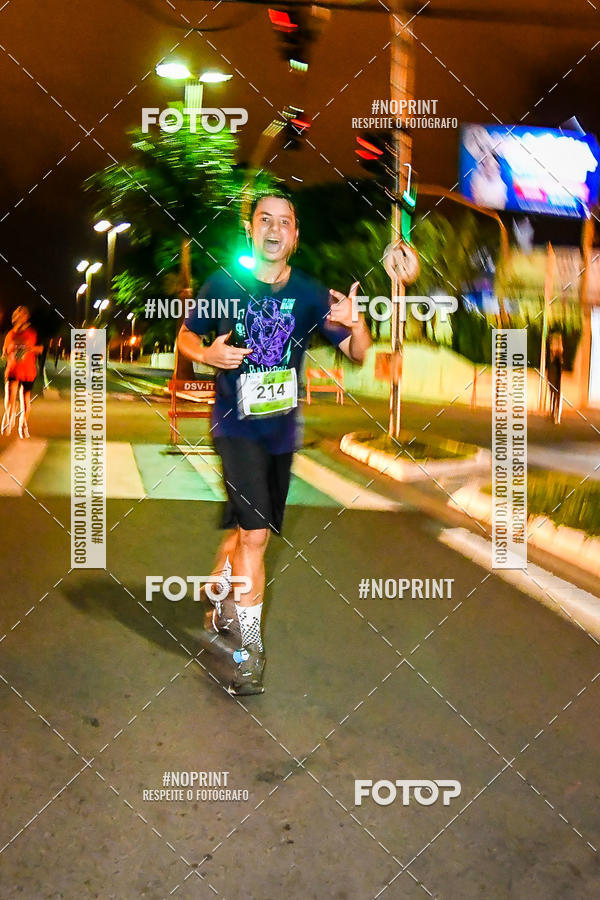 Buy your photos of the eventItu Night Run on Fotop