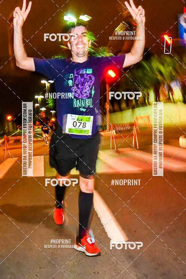 Buy your photos of the eventItu Night Run on Fotop