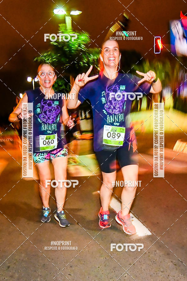 Buy your photos of the eventItu Night Run on Fotop