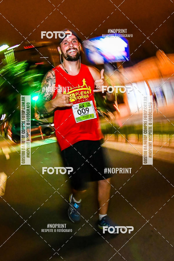 Buy your photos of the eventItu Night Run on Fotop