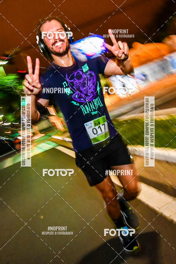 Buy your photos of the eventItu Night Run on Fotop