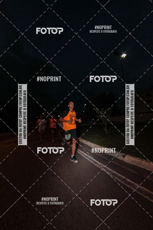 Buy your photos of the eventItu Night Run on Fotop