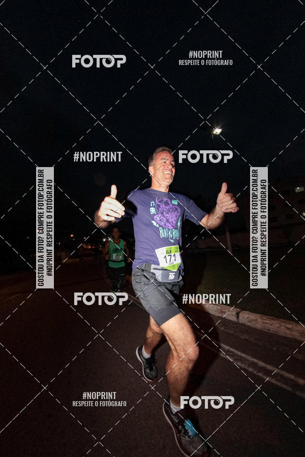 Buy your photos of the eventItu Night Run on Fotop