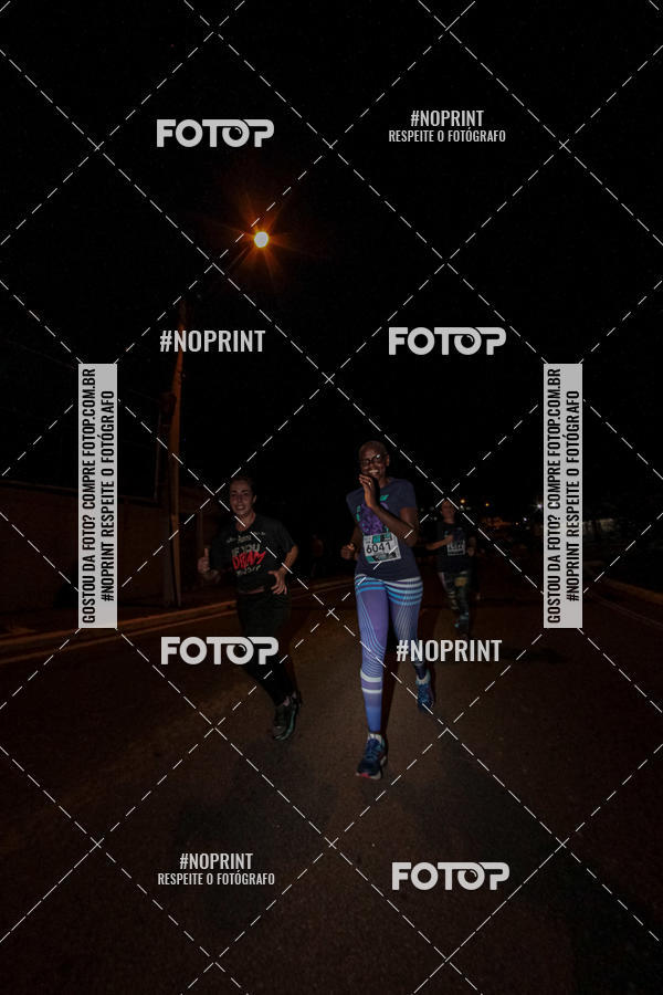 Buy your photos of the eventItu Night Run on Fotop