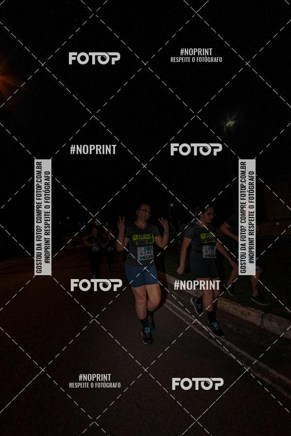 Buy your photos of the eventItu Night Run on Fotop