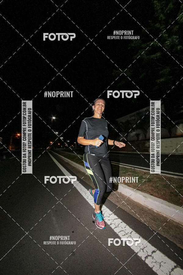 Buy your photos of the eventItu Night Run on Fotop