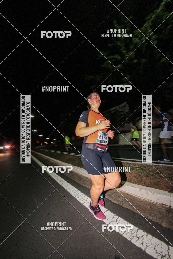 Buy your photos of the eventItu Night Run on Fotop