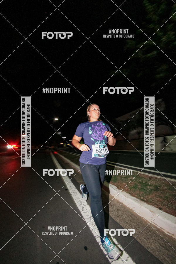 Buy your photos of the eventItu Night Run on Fotop