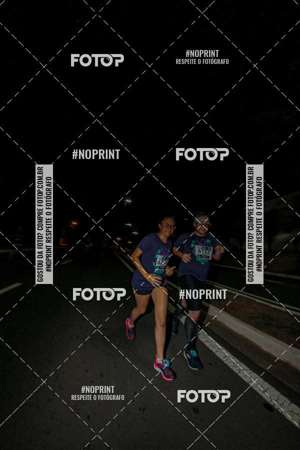 Buy your photos of the eventItu Night Run on Fotop