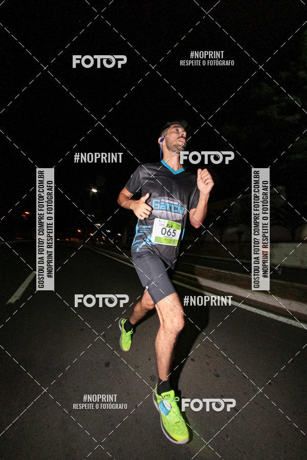 Buy your photos of the eventItu Night Run on Fotop