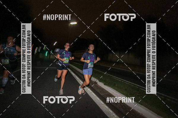 Buy your photos of the eventItu Night Run on Fotop
