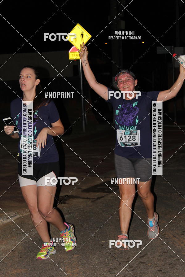 Buy your photos of the eventItu Night Run on Fotop