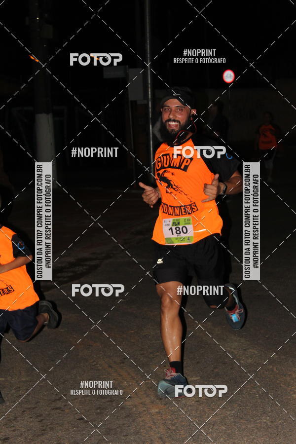 Buy your photos of the eventItu Night Run on Fotop