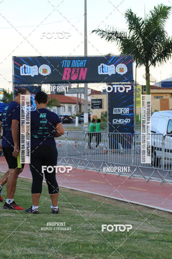 Buy your photos of the eventItu Night Run on Fotop