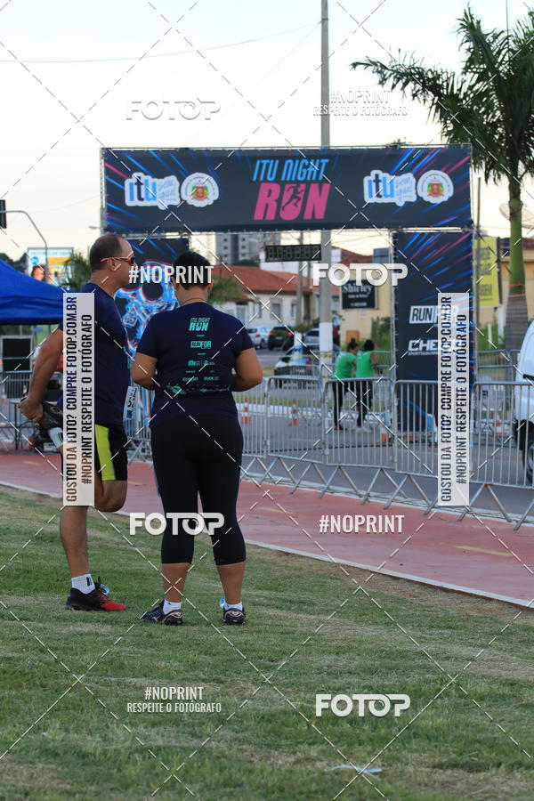 Buy your photos of the eventItu Night Run on Fotop