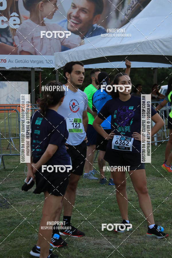 Buy your photos of the eventItu Night Run on Fotop