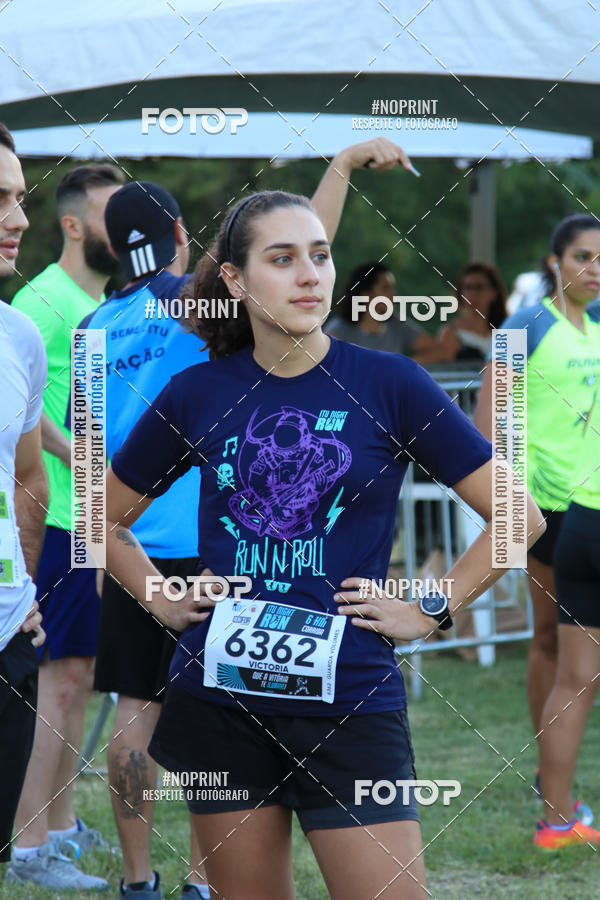 Buy your photos of the eventItu Night Run on Fotop