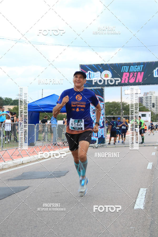 Buy your photos of the eventItu Night Run on Fotop