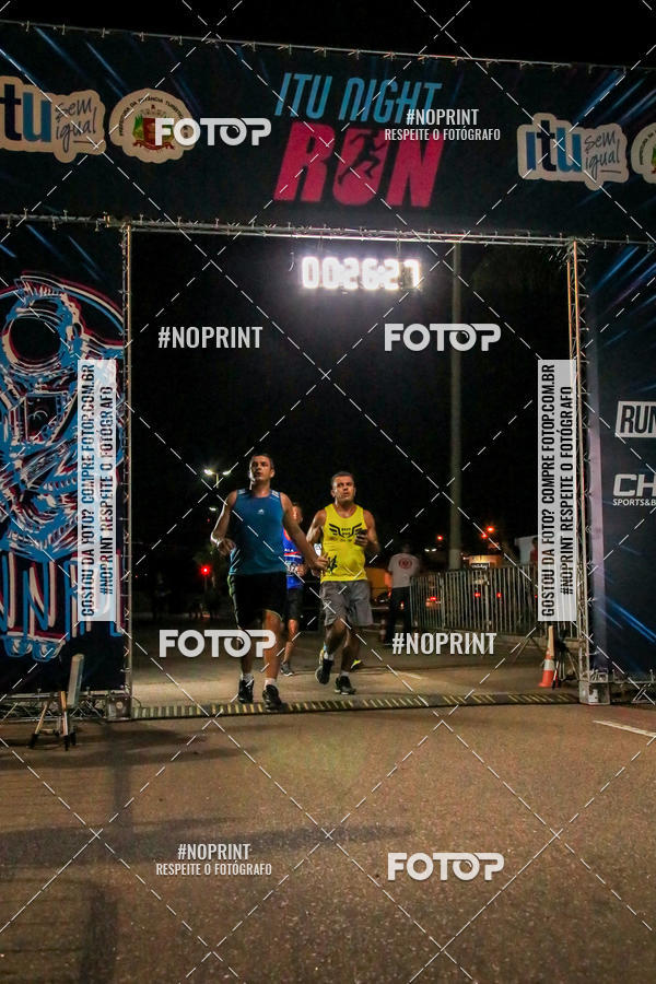 Buy your photos of the eventItu Night Run on Fotop