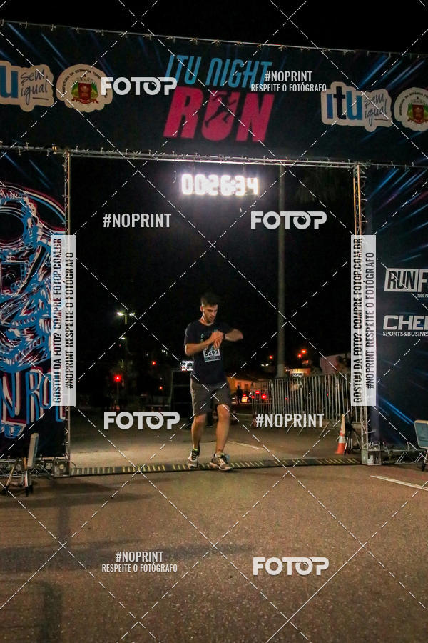 Buy your photos of the eventItu Night Run on Fotop