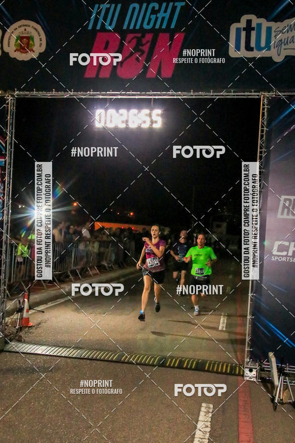 Buy your photos of the eventItu Night Run on Fotop