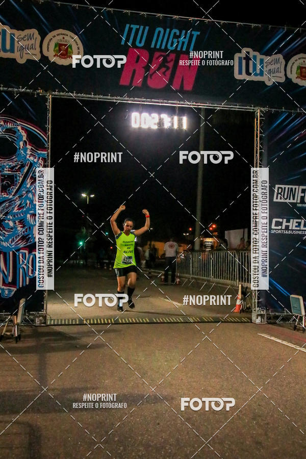 Buy your photos of the eventItu Night Run on Fotop