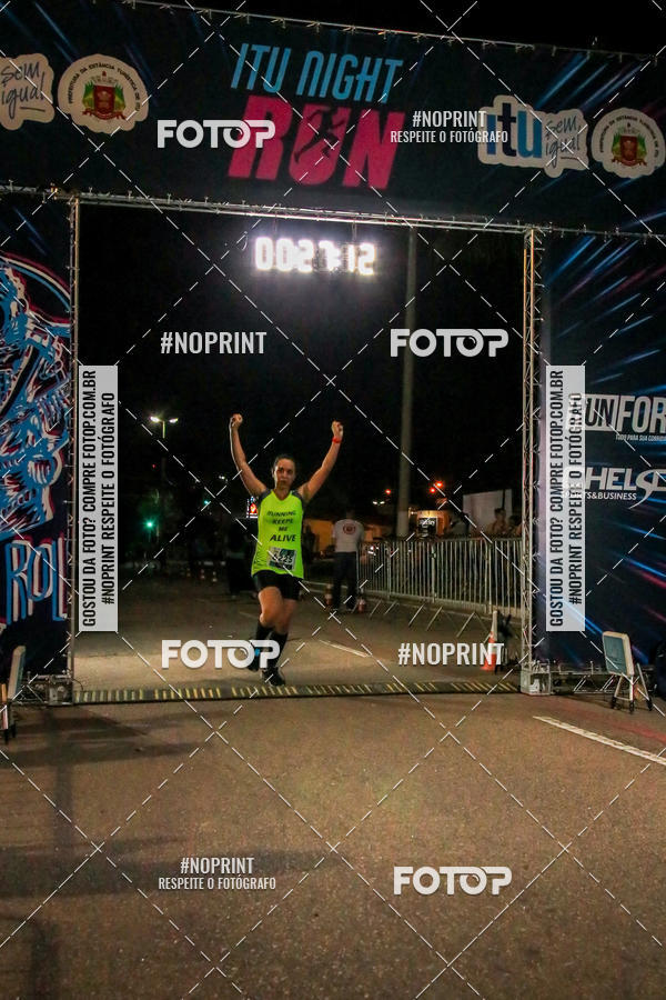 Buy your photos of the eventItu Night Run on Fotop