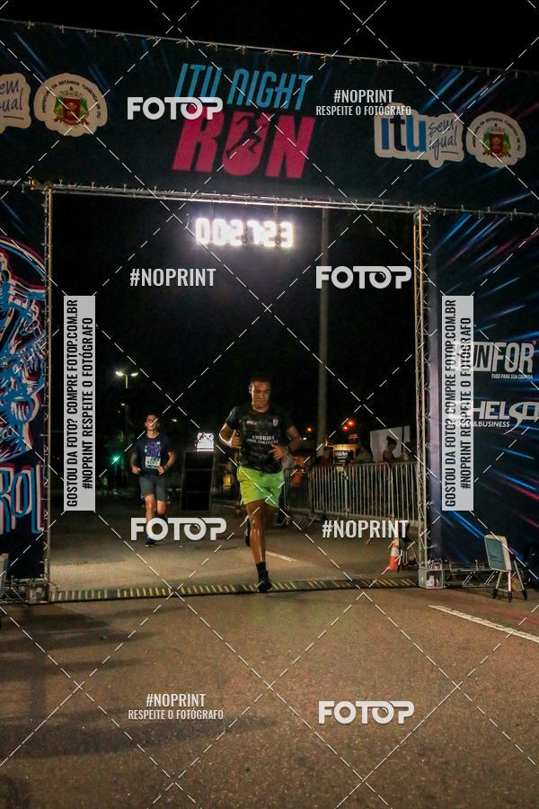 Buy your photos of the eventItu Night Run on Fotop