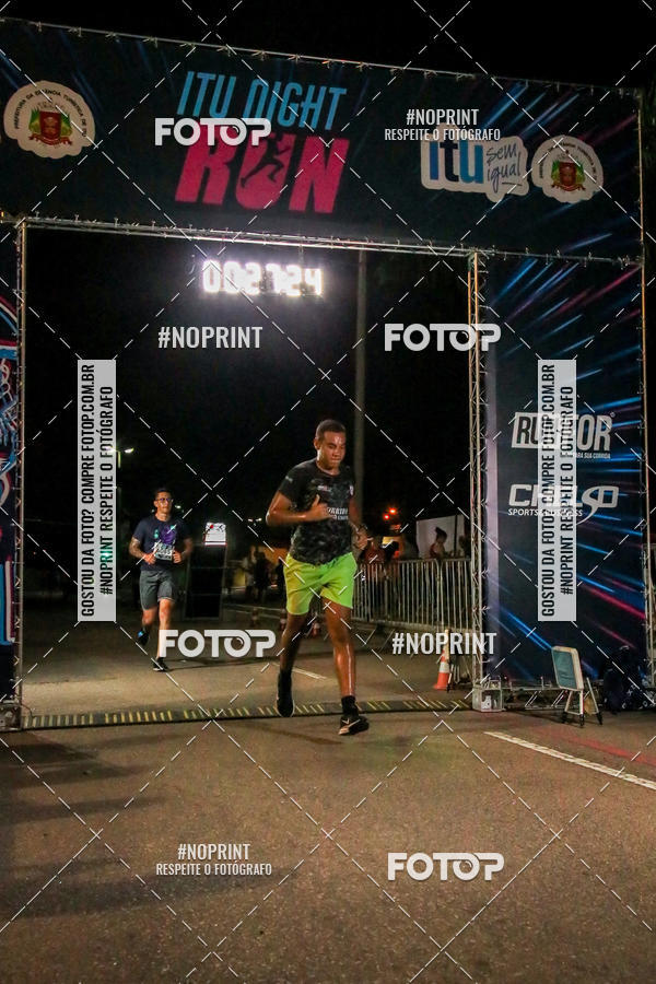 Buy your photos of the eventItu Night Run on Fotop