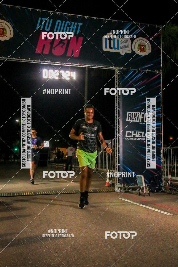 Buy your photos of the eventItu Night Run on Fotop