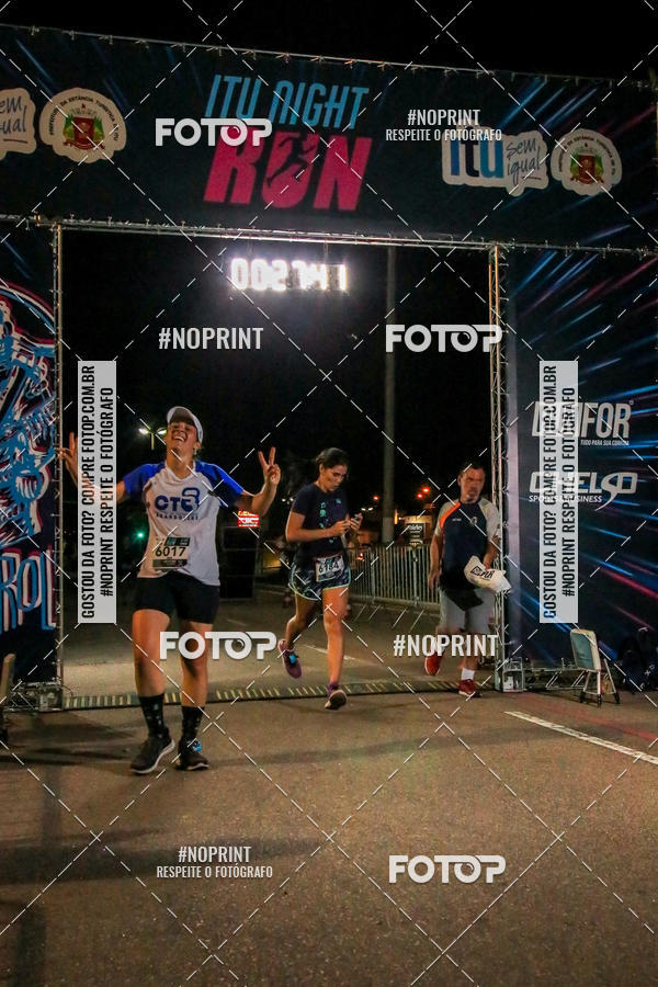 Buy your photos of the eventItu Night Run on Fotop