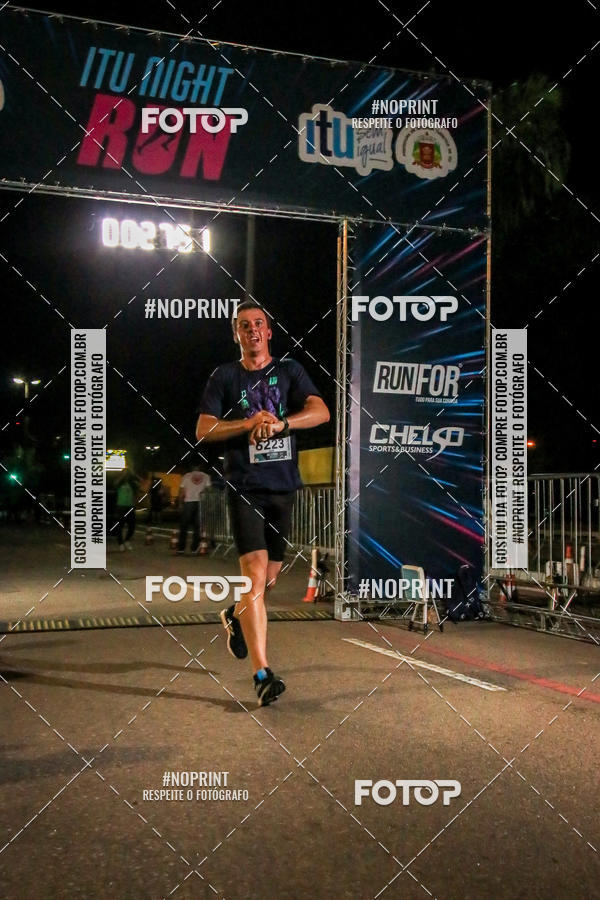 Buy your photos of the eventItu Night Run on Fotop