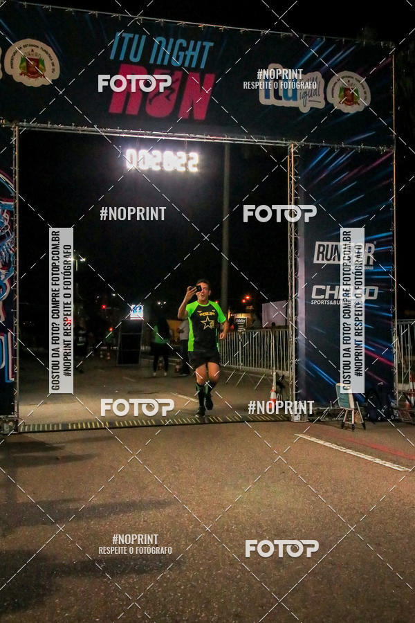 Buy your photos of the eventItu Night Run on Fotop