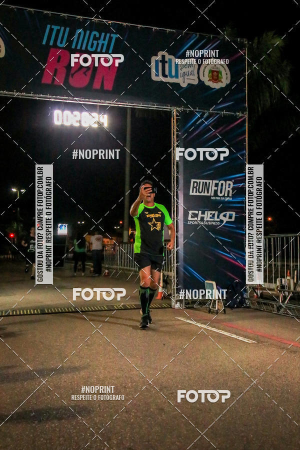 Buy your photos of the eventItu Night Run on Fotop