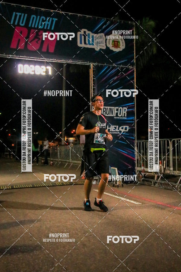 Buy your photos of the eventItu Night Run on Fotop
