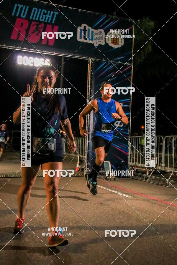 Buy your photos of the eventItu Night Run on Fotop