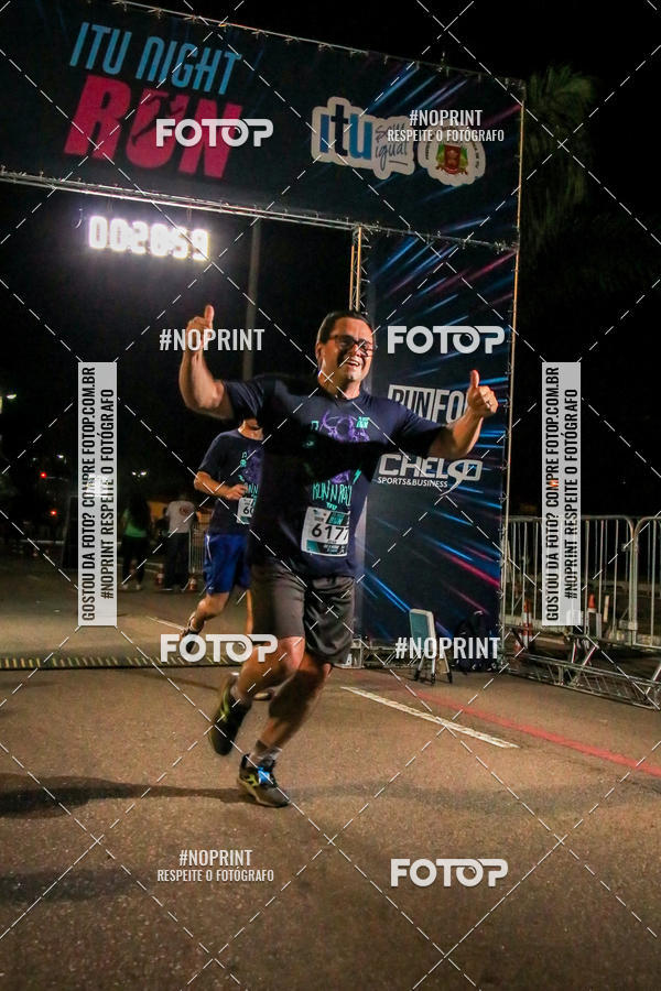 Buy your photos of the eventItu Night Run on Fotop