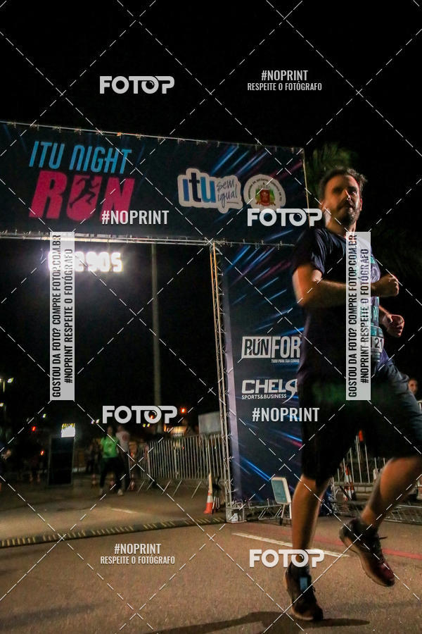 Buy your photos of the eventItu Night Run on Fotop