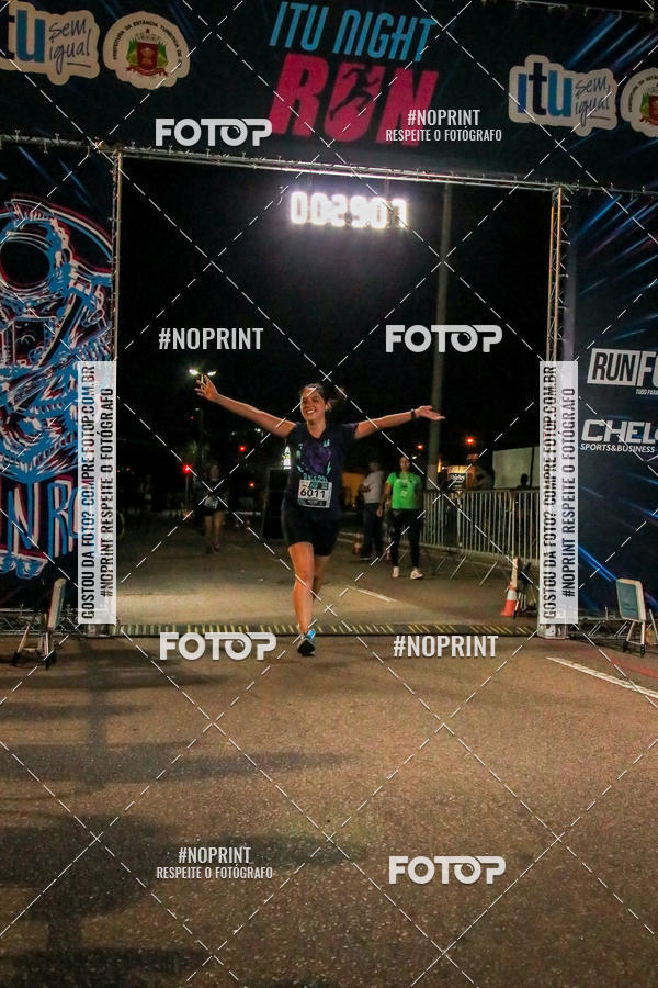 Buy your photos of the eventItu Night Run on Fotop