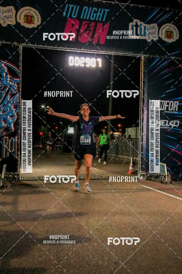 Buy your photos of the eventItu Night Run on Fotop