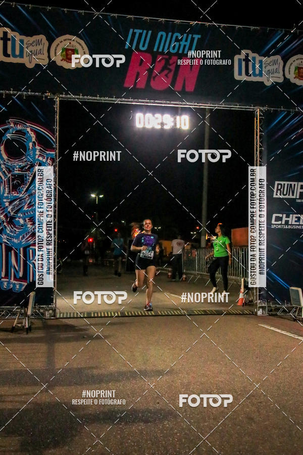 Buy your photos of the eventItu Night Run on Fotop